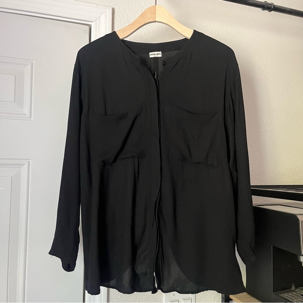 SHAINA‎ MOTE black rayon twist back keyhole long sleeve shirt blouse